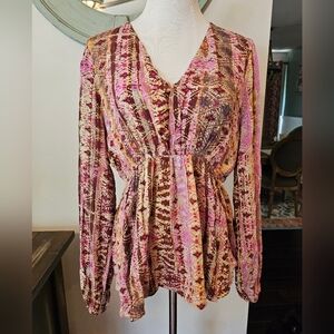 Savanna Jane Size Large Rayon V-neck Flowy Long Sleeve Top. Tribal Print